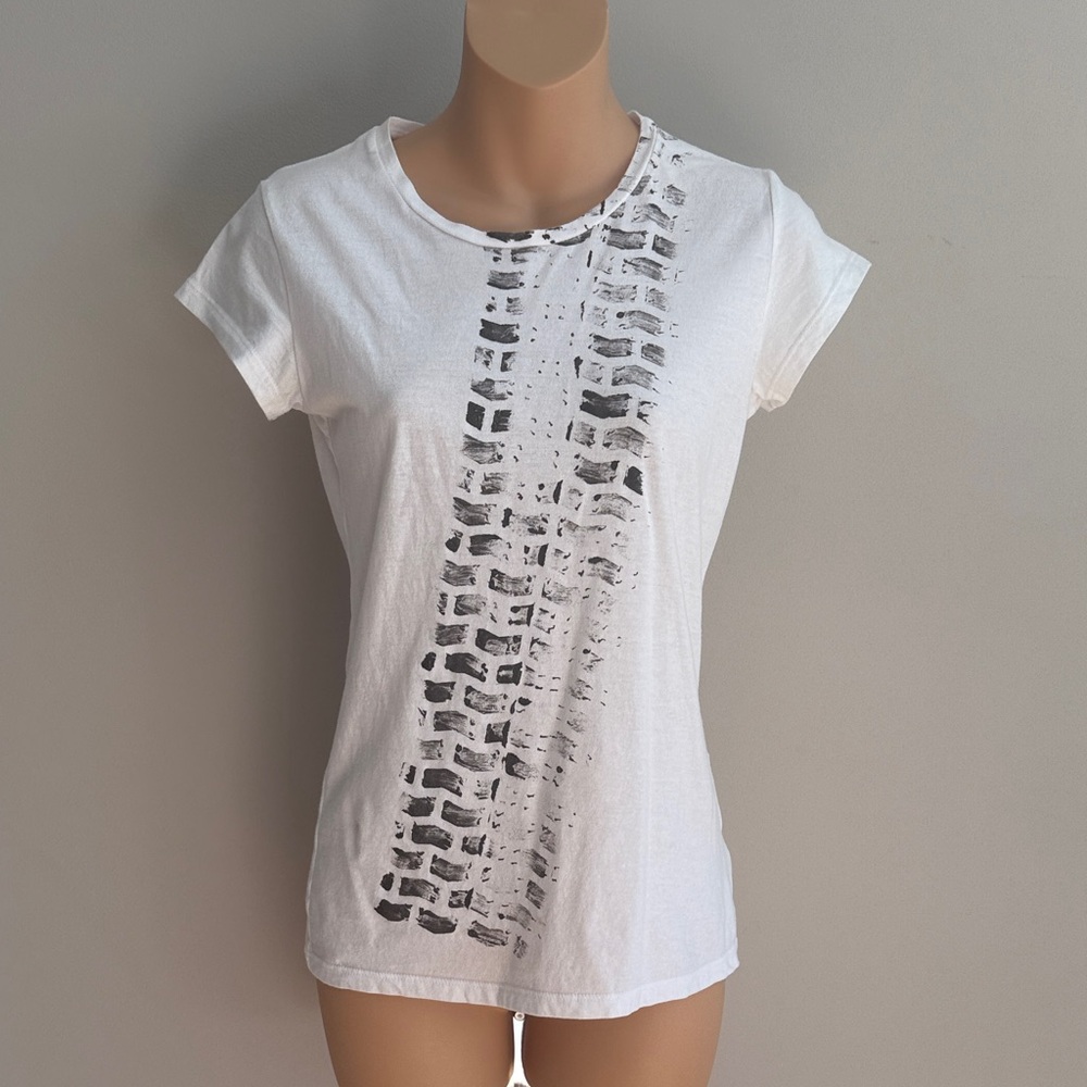 White Graphic Print Women's T Size XS